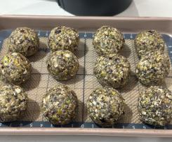 Pistachio Cranberry Balls