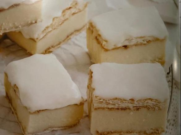 VANILLA   CUSTARD  SLICE