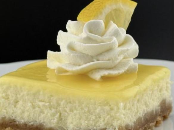 Lemon Cheesecake Bars
