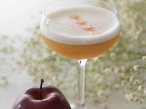 Apple Whiskey Sour