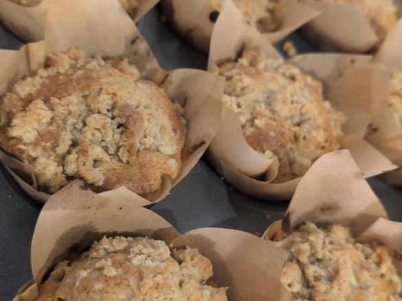 Banana Muffins - Crumble Top