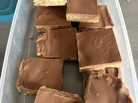 Violet Crumble no bake slice