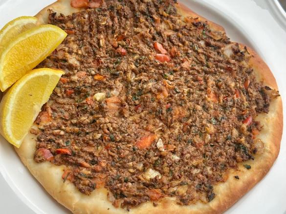 Thermo Cazza's Lahmeh bi Ajeen (Sfeeha) recipe (Meat Filling)