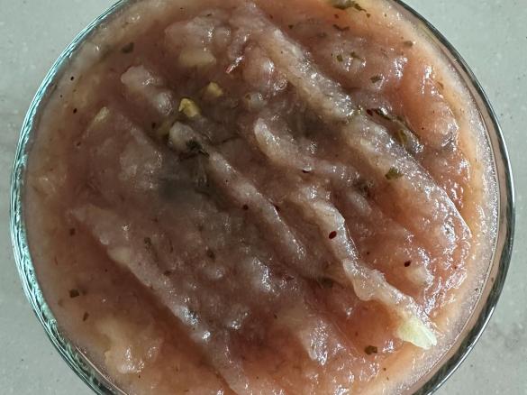 Mint and apple sauce