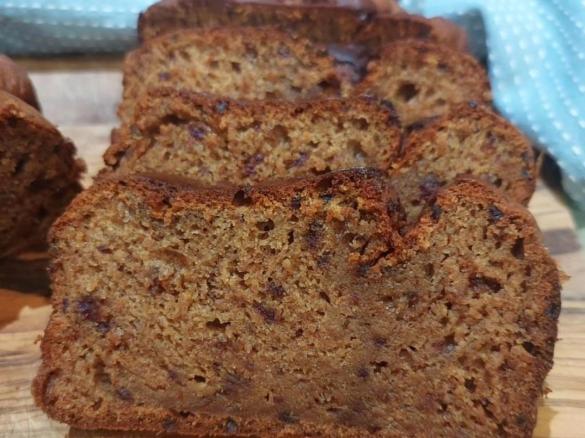My Quick & Easy Banana and Date Loaf