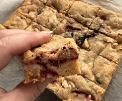 White Chocolate & Berry Brownie